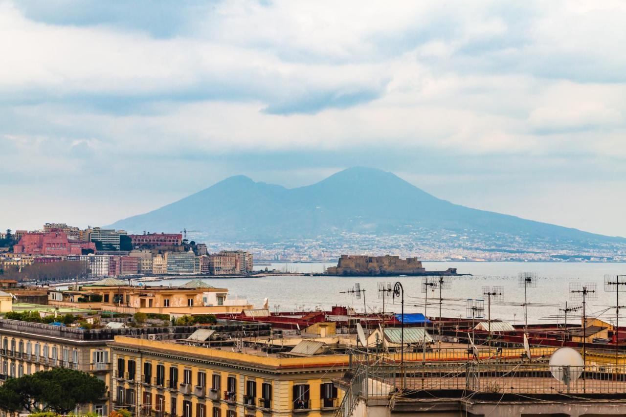 Seaview Apartment In Posillipo By Wonderful Italy Peschiera del Garda Exterior photo